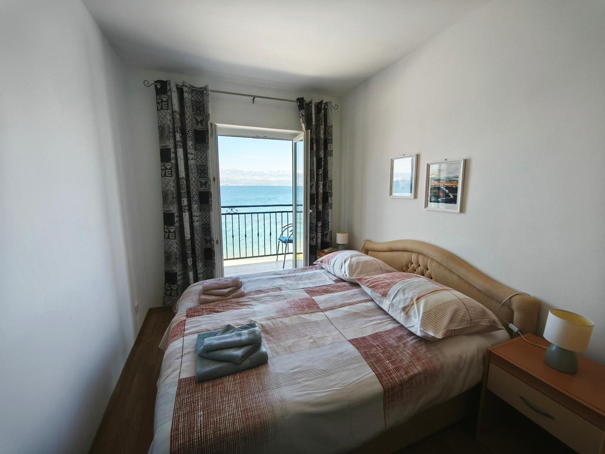 Holiday Home Lucica Сутиван Екстериор снимка